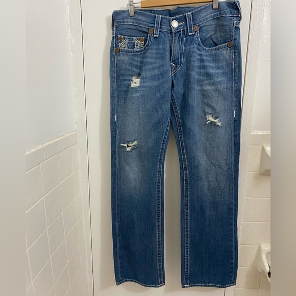 True Religion Distressed Men Jeans Size 32 Great Condition Blue - Picture 1 of 6